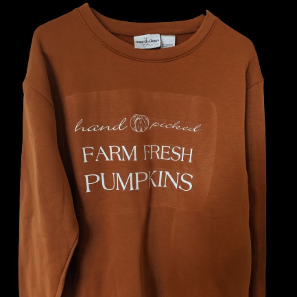 NEW Boutique Women's Pumpkins Rust Pullover Fleece Sweatshirt Medium